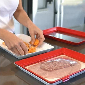 Space Saving Food Preservation Tray - Smiley Giant